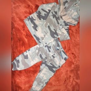 Camo baby matching set